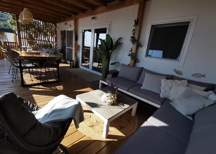 Hollers Homes Haus Mary Nyaraló