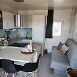 Hollers Homes Haus Mary * Drage