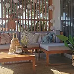 Hollers Homes Haus Mary *