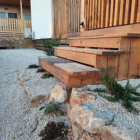 Hollers Homes Haus Mary Nyaraló Drage