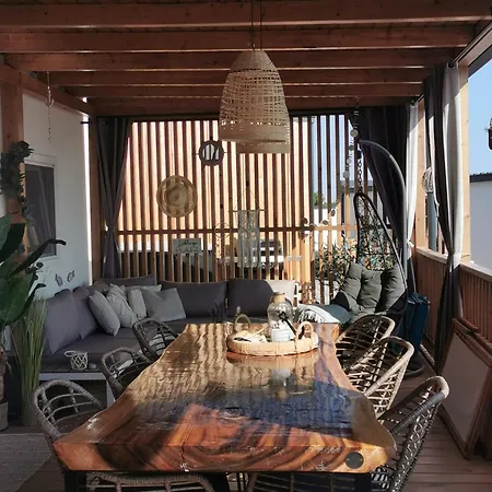 Hollers Homes Haus Mary Drage